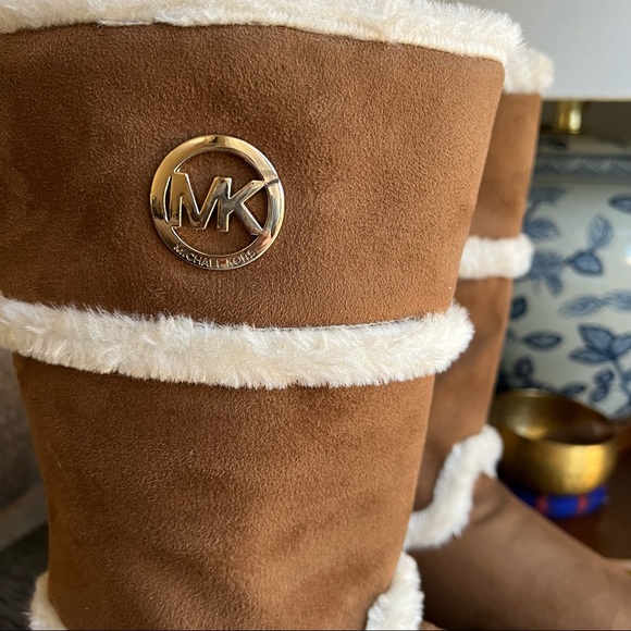 NEW! Michael Kors Nevermind Camel Fur Boots in US4 UK3.5 EU35 - Picture 2 of 8
